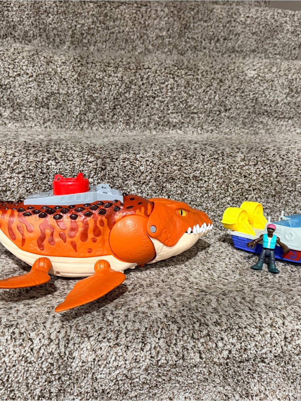 IMAGINEXT Jurassic World Aquachomp Chase
Mosasaurus Dinosaur Playset